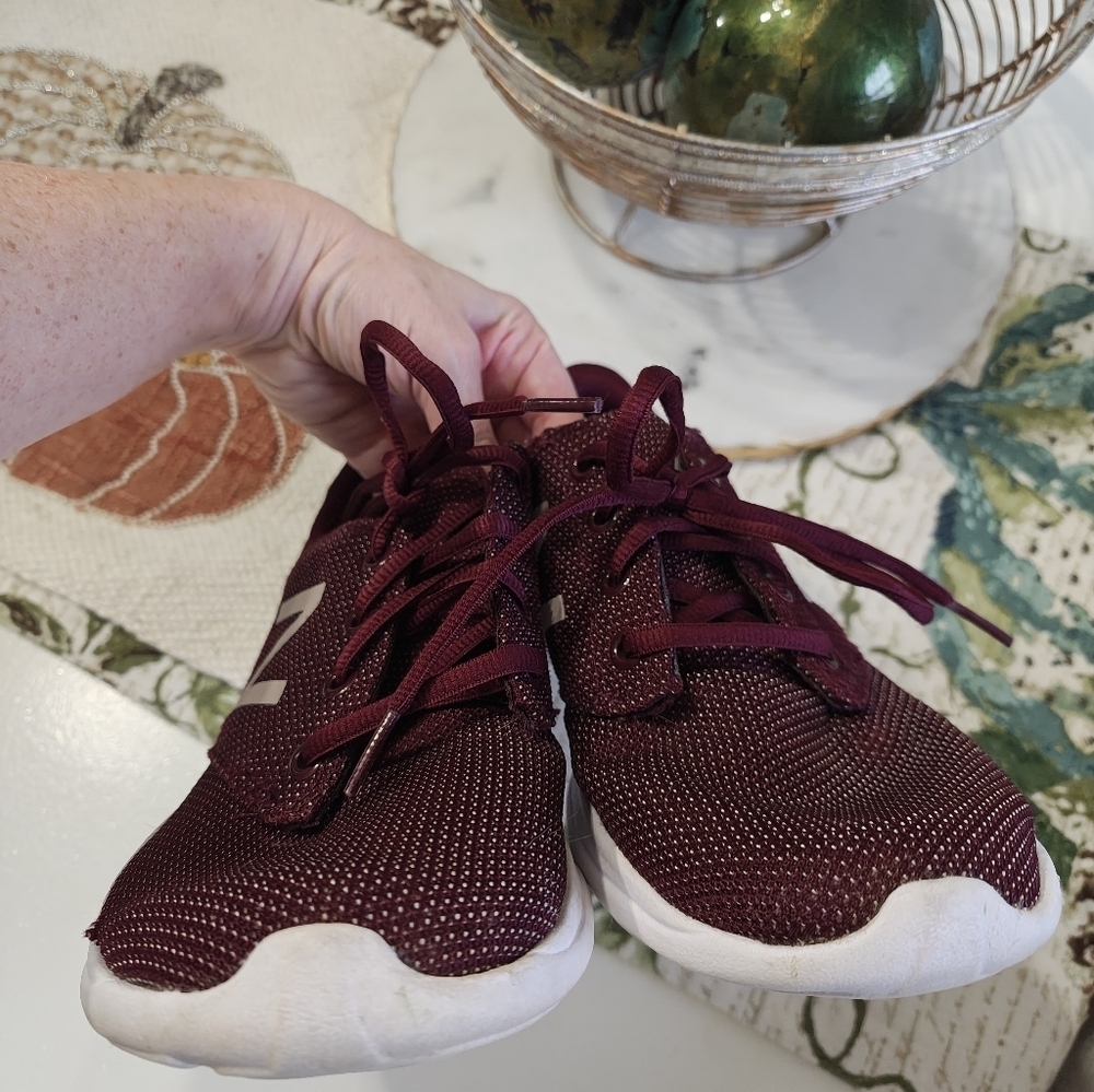 New Balance Women's Maroon Athletic Shoes 8 - Picture 3 of 8
